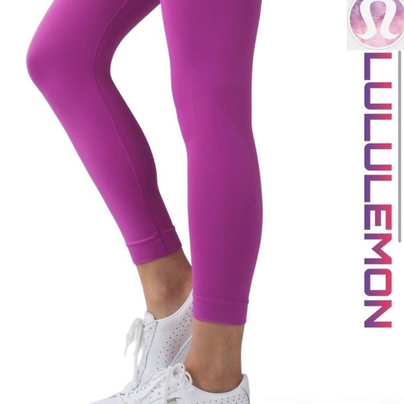 lululemon athletica Pants - Lululemon Seamless High Rise Crop Leggings